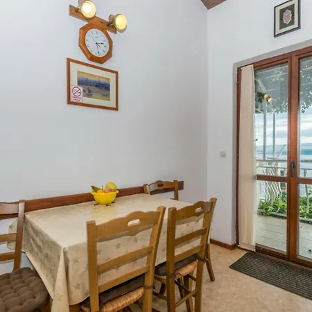 Seaview Escape Ii